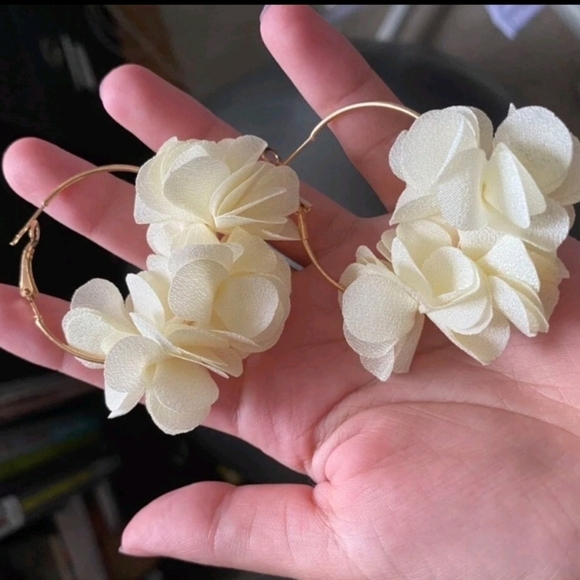 Gold Hoop statement earrings flower ivory Petals wedding fabric 💖2/$30 - Picture 4 of 12